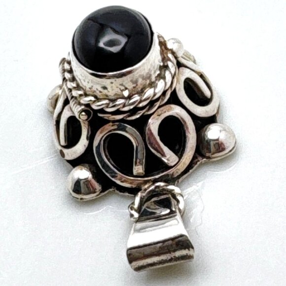 Onyx Sterling Silver Locket Poison Box Pendant .925 Vintage Mexico 6 Grams - Picture 7 of 10